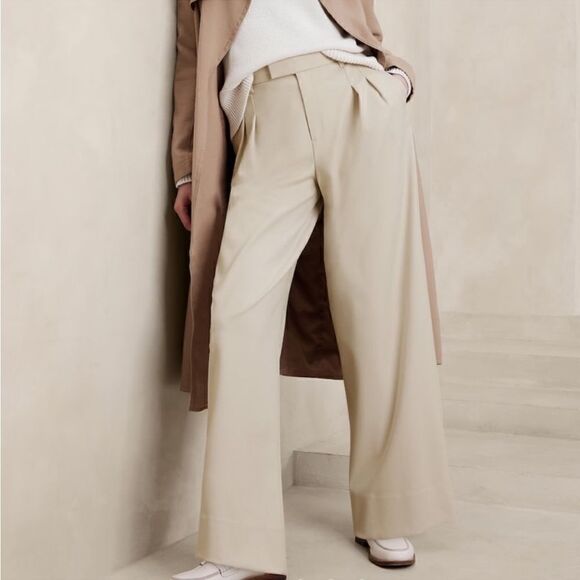 Banana Republic HIGH-RISE WIDE-LEG TROUSER - Picture 1 of 7